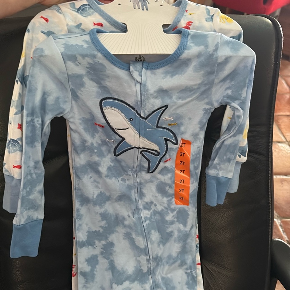 New with tags size 2T, two pack of sleepers.